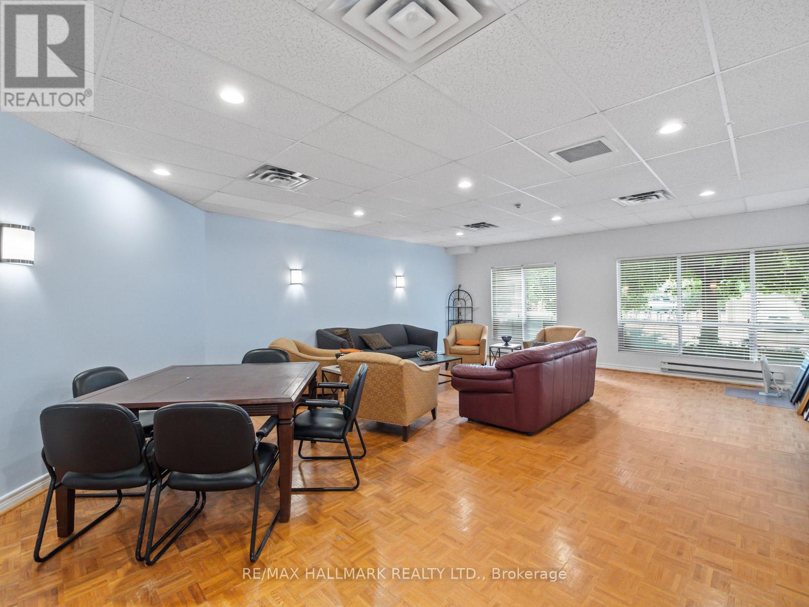 Photo 34 of 413 211 Randolph Road, Toronto ON
