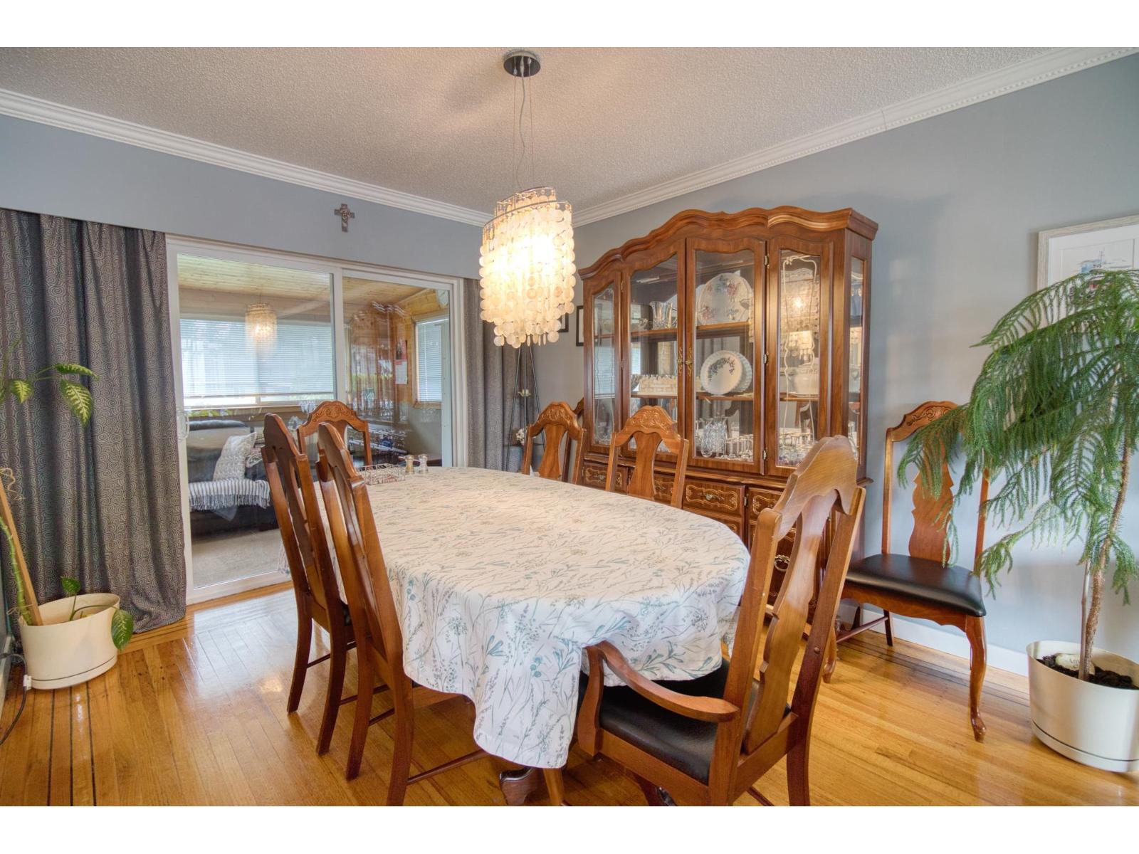 Photo 15 of 11671 94 Avenue, Delta BC