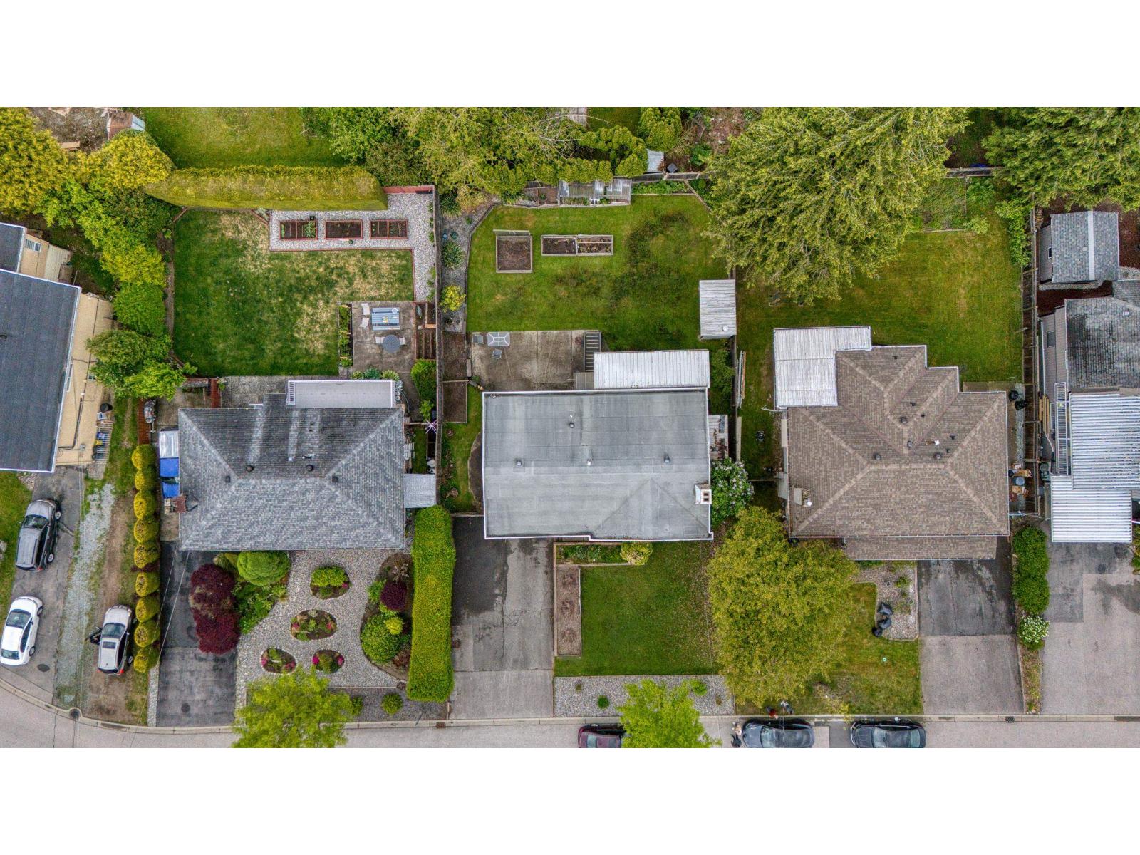 Photo 4 of 11671 94 Avenue, Delta BC