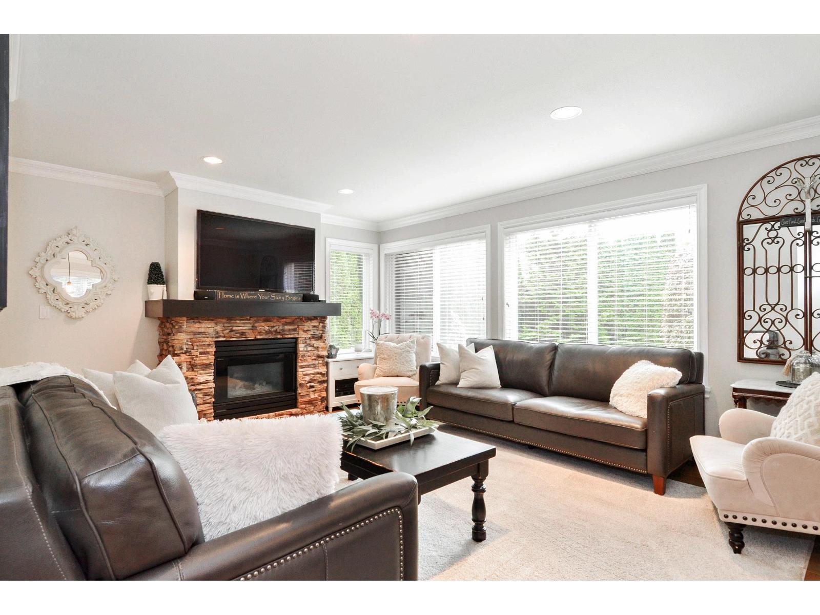 Photo 13 of 20974 44 Avenue, Langley BC