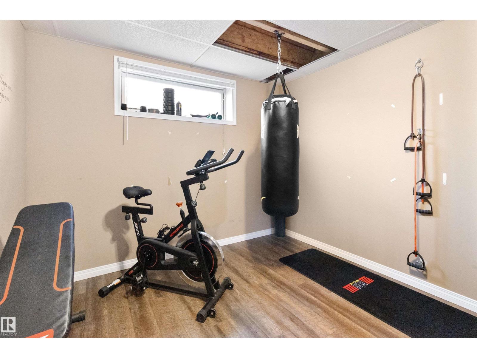Photo 19 of 13116 36 St Nw, Edmonton AB