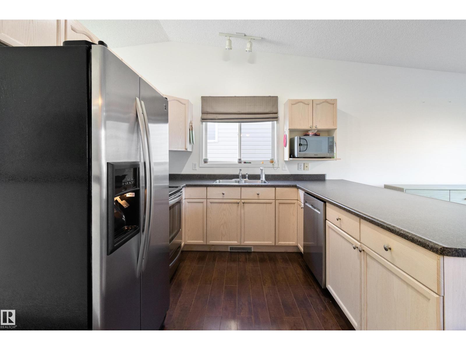 Photo 6 of 13116 36 St Nw, Edmonton AB