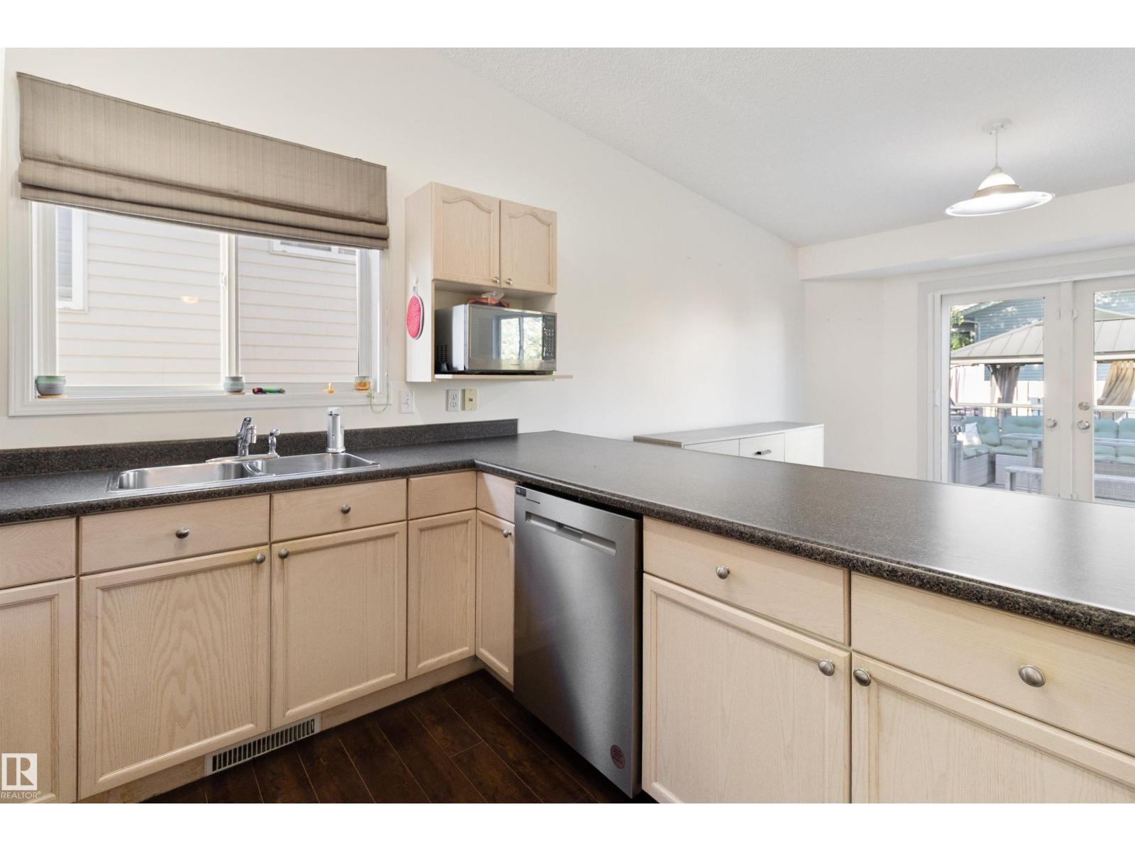 Photo 7 of 13116 36 St Nw, Edmonton AB