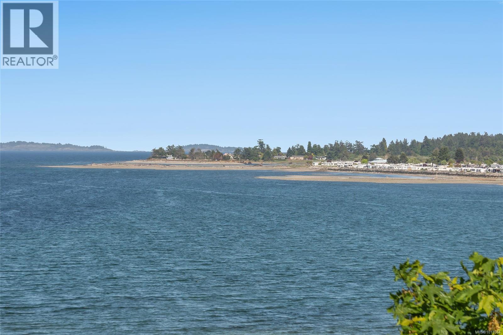Photo 27 of 428 Dogwood St N, Parksville BC