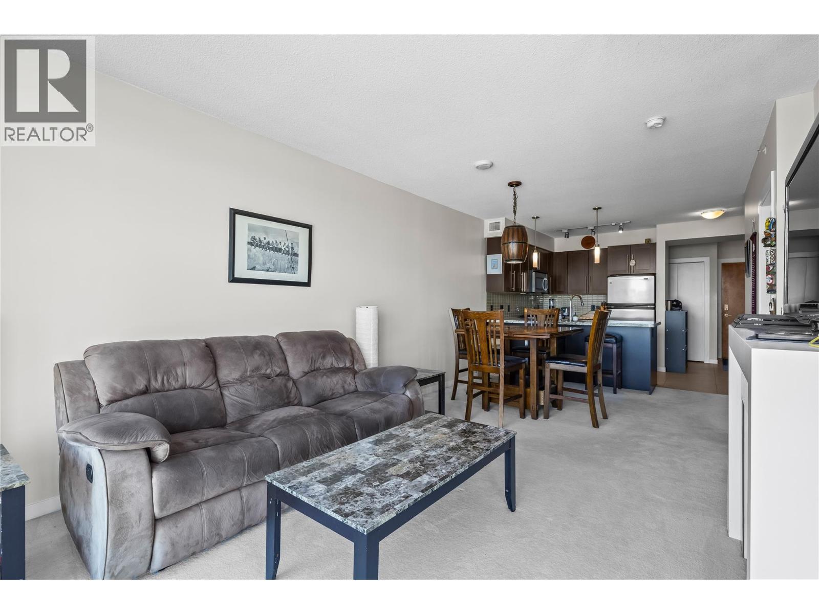 1904 1075 Sunset Drive, Kelowna