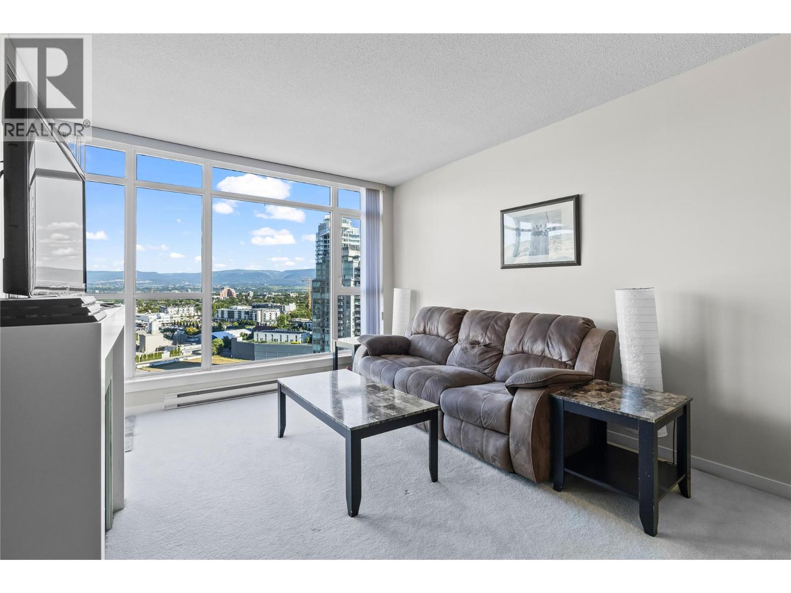 1904 1075 Sunset Drive, Kelowna