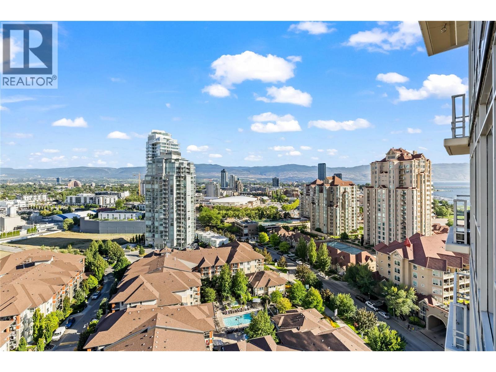 1904 1075 Sunset Drive, Kelowna