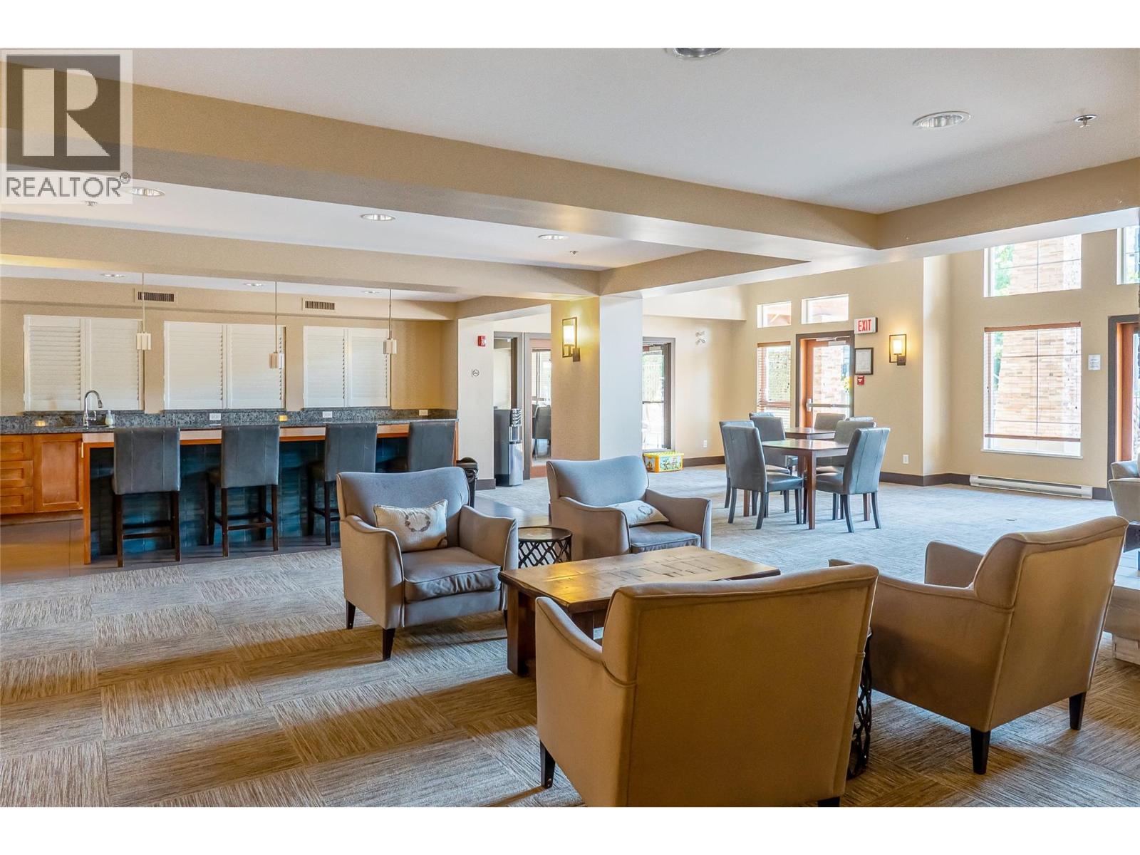 1904 1075 Sunset Drive, Kelowna