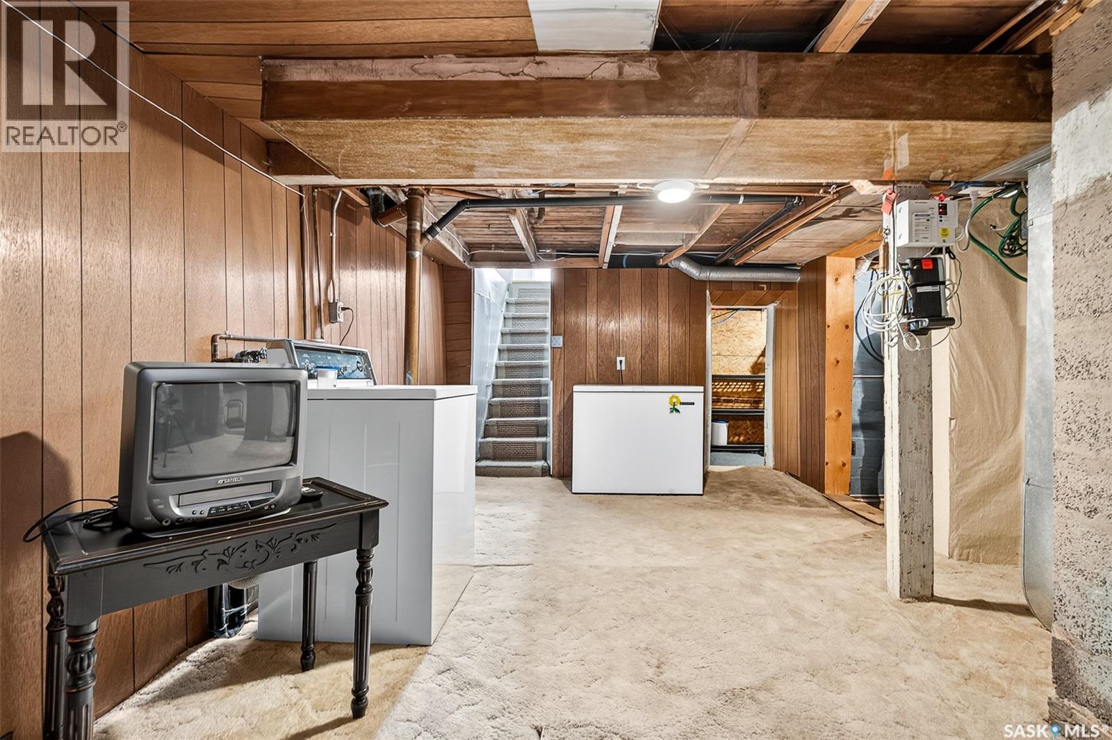Photo 16 of 1233 Duffield Street W, Moose Jaw SK