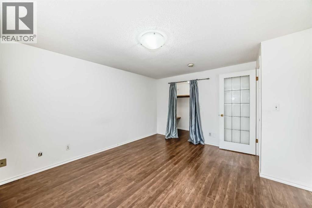 Single Family House 4 Level for Sale in   dalhousie Drive NW Dalhousie Calgary 