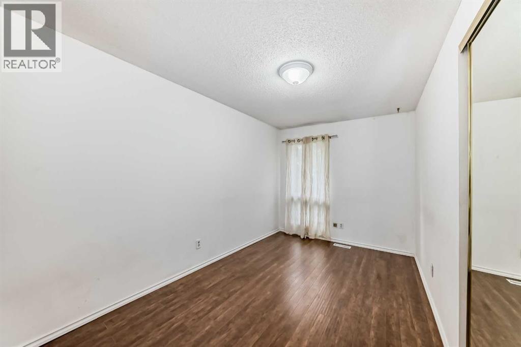 Single Family House 4 Level for Sale in   dalhousie Drive NW Dalhousie Calgary 
