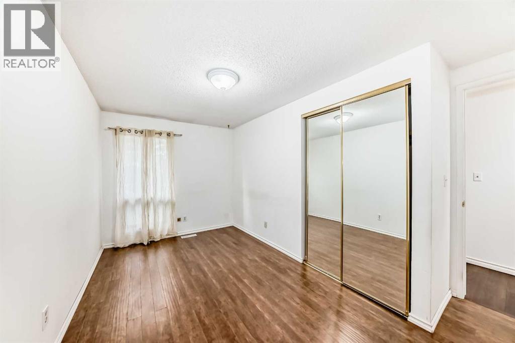 Single Family House 4 Level for Sale in   dalhousie Drive NW Dalhousie Calgary 