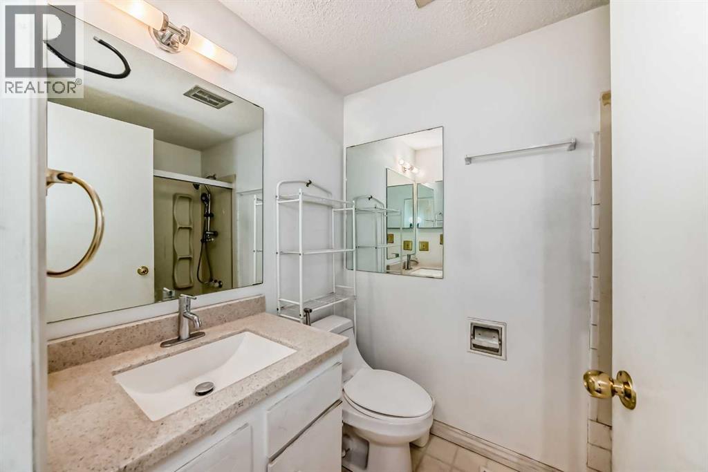 Single Family House 4 Level for Sale in   dalhousie Drive NW Dalhousie Calgary 