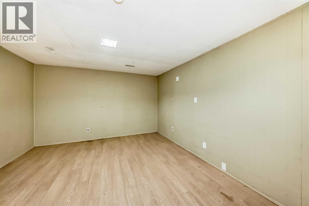 Single Family House 4 Level for Sale in   dalhousie Drive NW Dalhousie Calgary 
