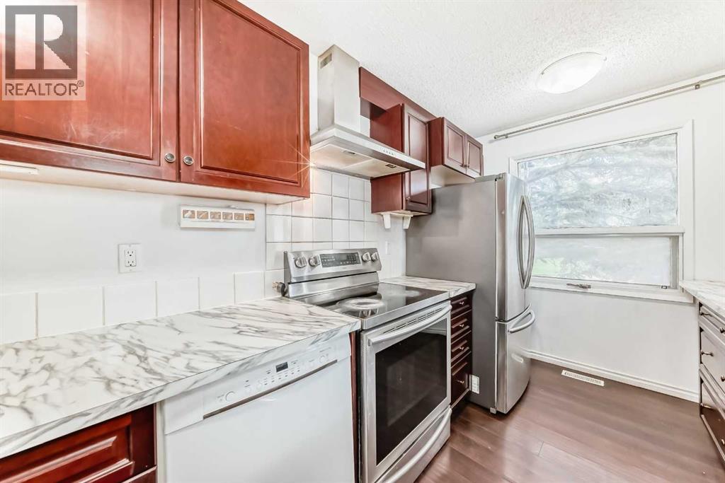 Single Family House 4 Level for Sale in   dalhousie Drive NW Dalhousie Calgary 