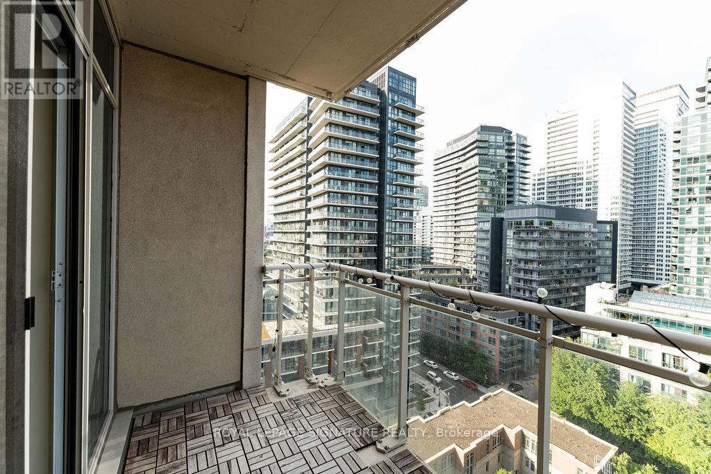 Photo 33 of 1409 21 Grand Magazine Street, Toronto ON