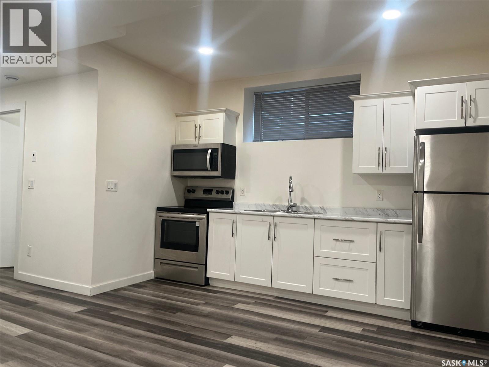 Photo 18 of 1026 Stilling Street, Saskatoon SK