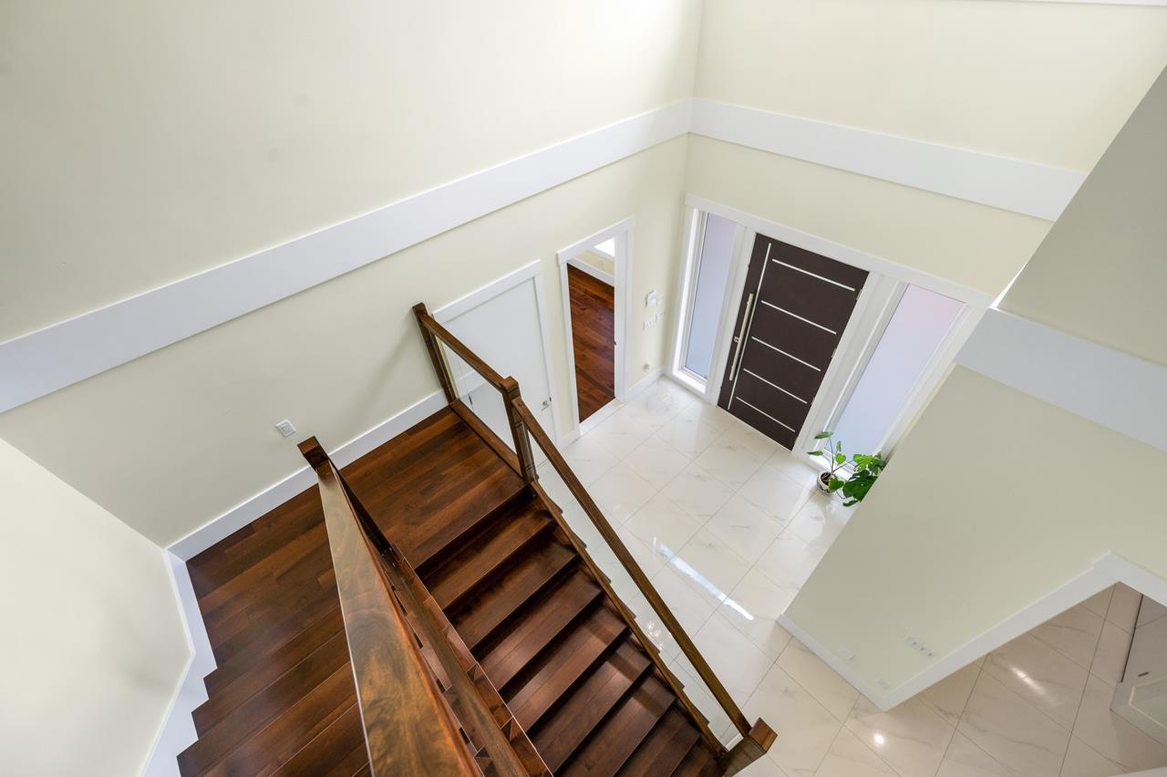 Photo 6 of 6711 123 A Street, Surrey BC