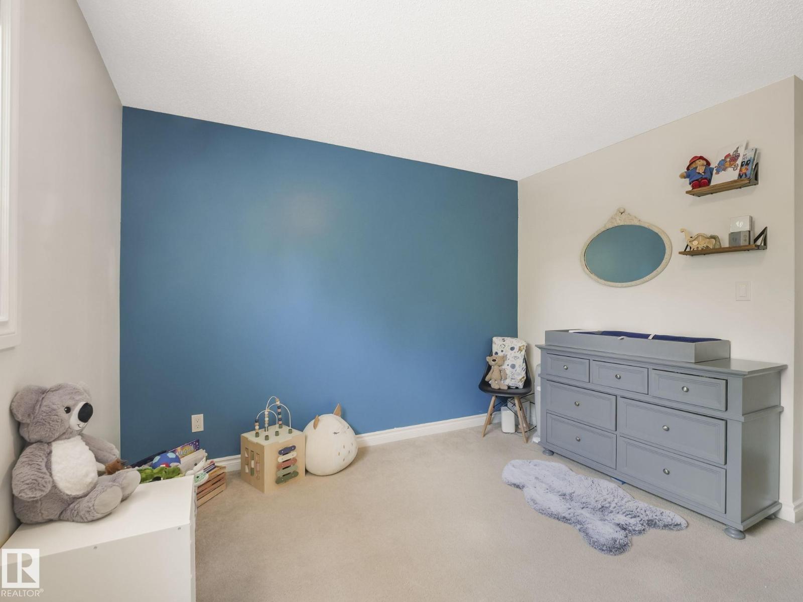 Photo 22 of 11 451 Hyndman Cr Nw, Edmonton AB