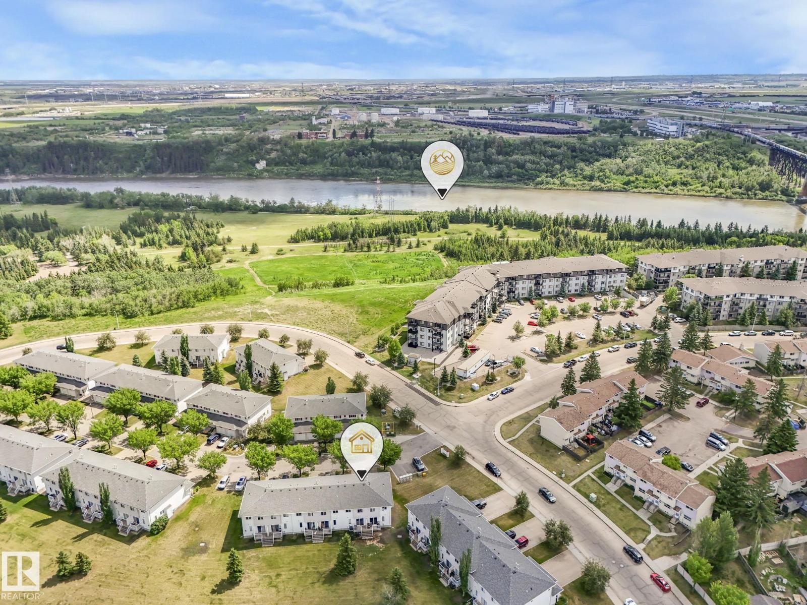 Photo 2 of 11 451 Hyndman Cr Nw, Edmonton AB