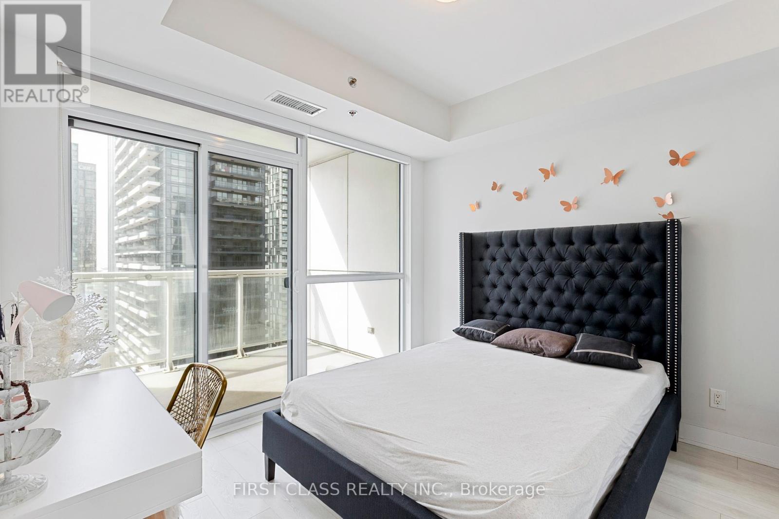 Photo 13 of 2408 318 Richmond Street, Toronto ON