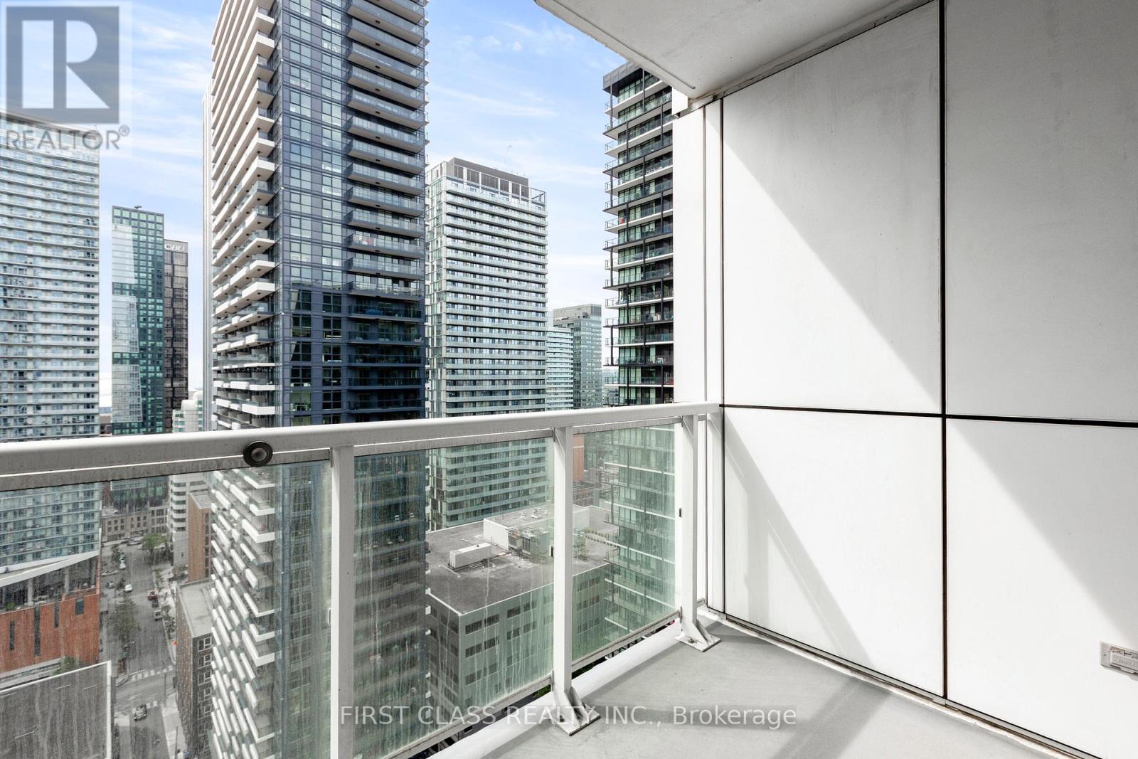 Photo 17 of 2408 318 Richmond Street, Toronto ON