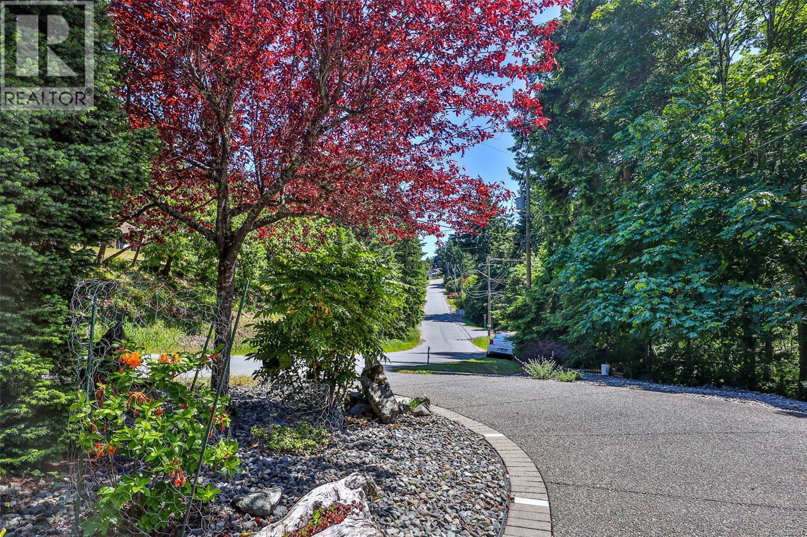 6488 Nevilane Dr, Duncan