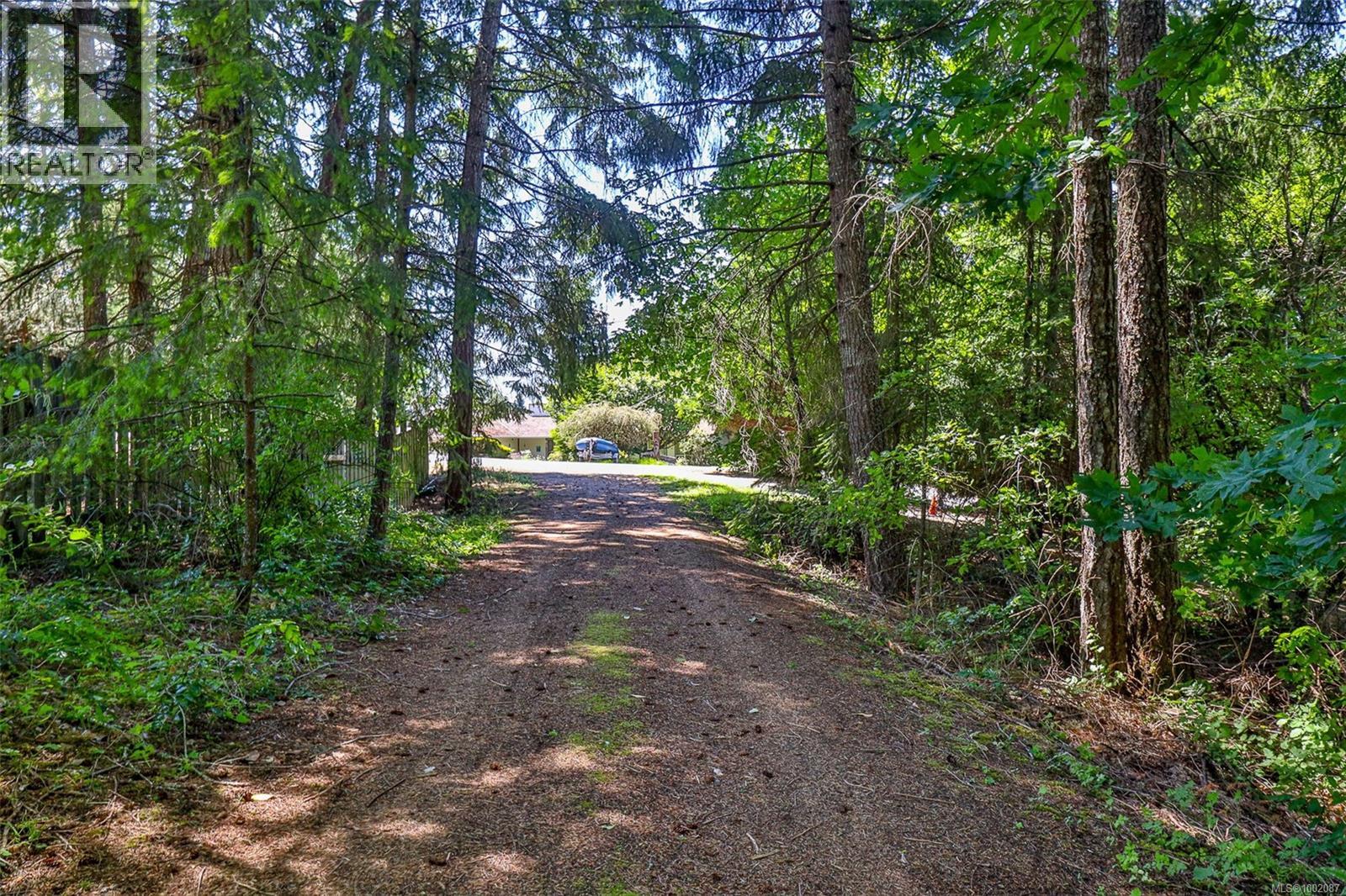 6488 Nevilane Dr, Duncan