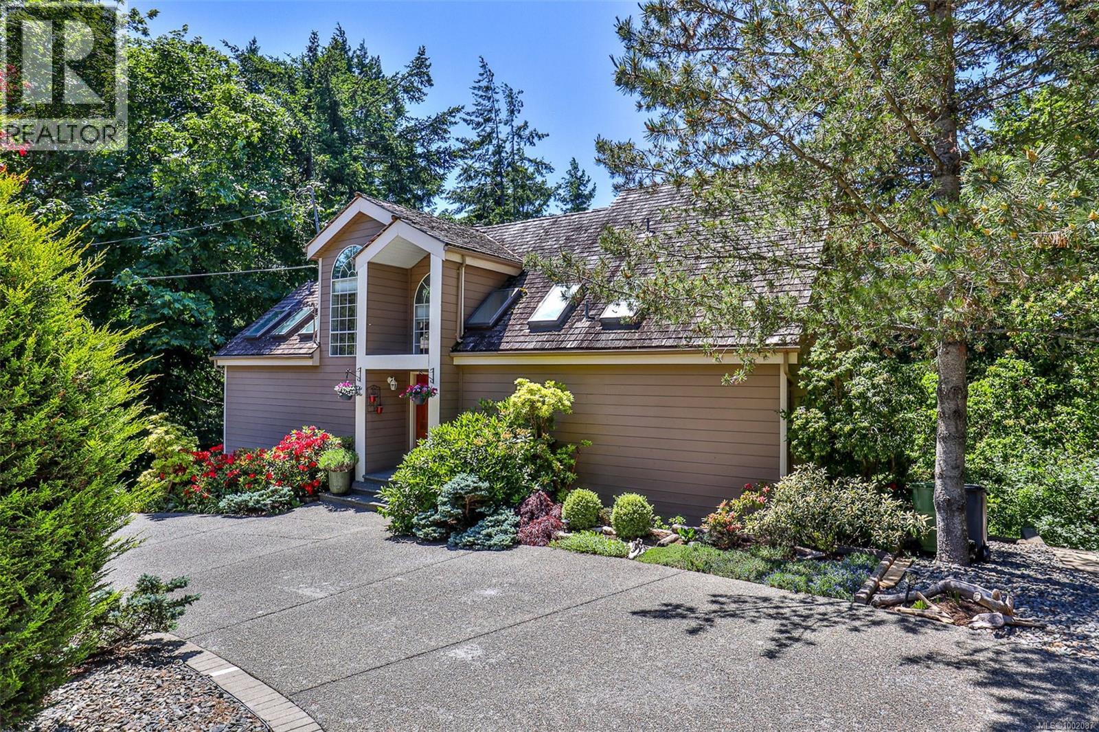 6488 Nevilane Dr, Duncan