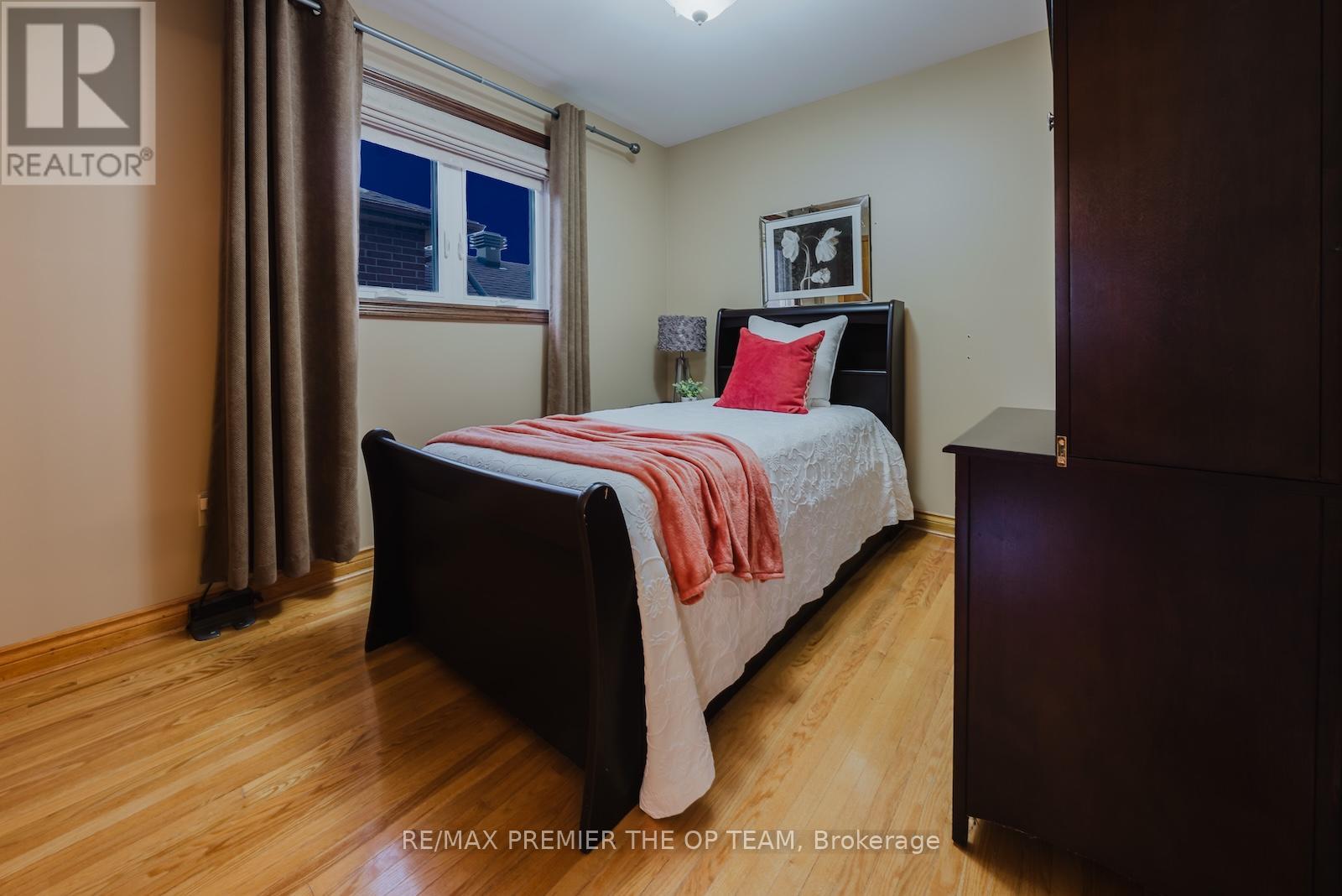 Photo 22 of 11 Imperial Court, Vaughan ON