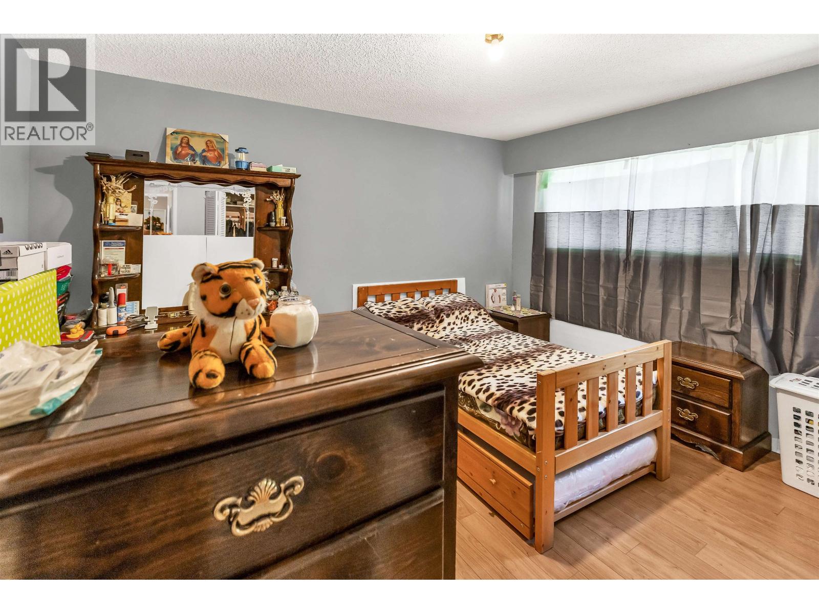 Photo 29 of 1609 Kent Avenue, Port Coquitlam BC