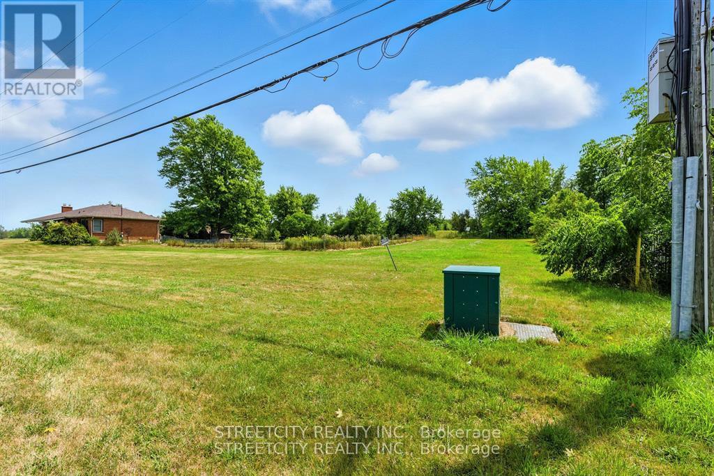 Photo 2 of 2251 Trafalgar Street, London East ON