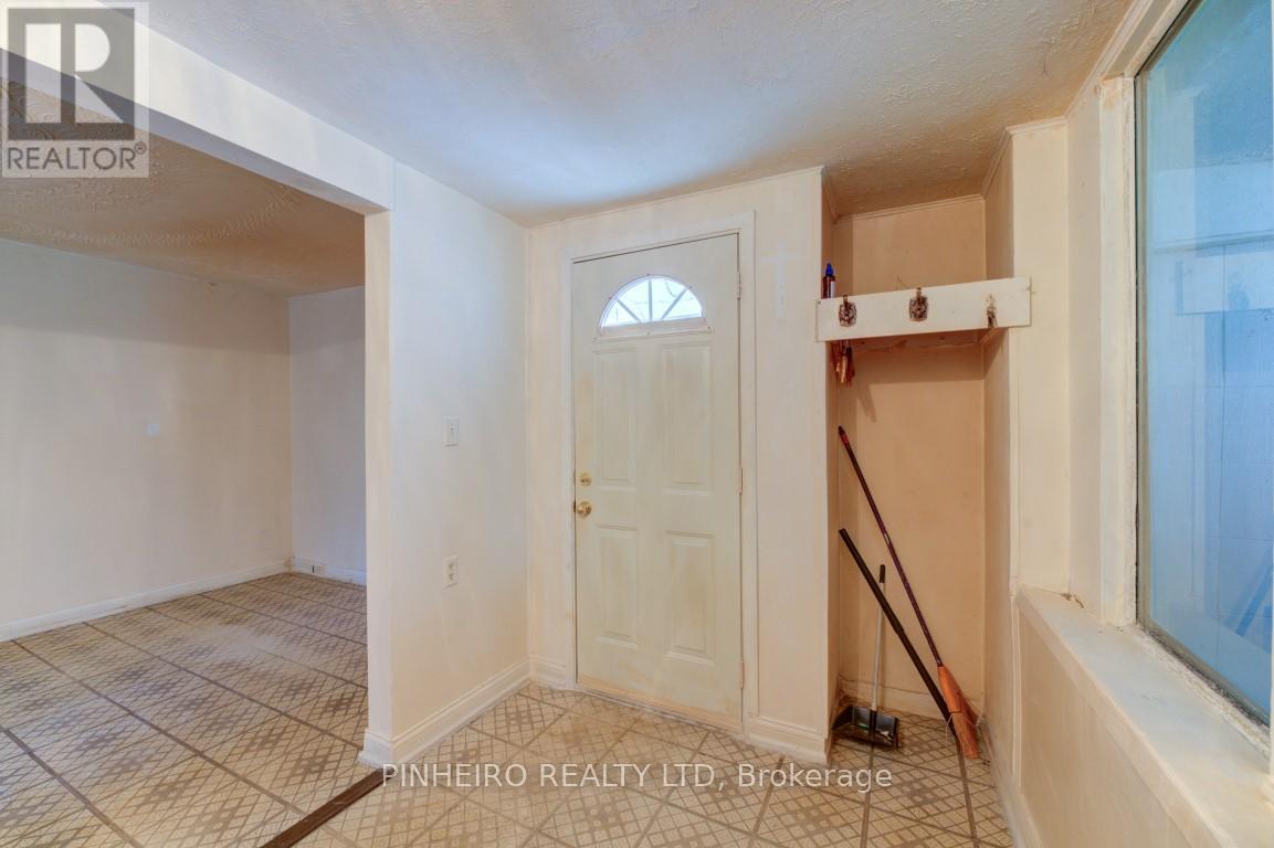 Photo 17 of 161 Dreaney Avenue, London East ON