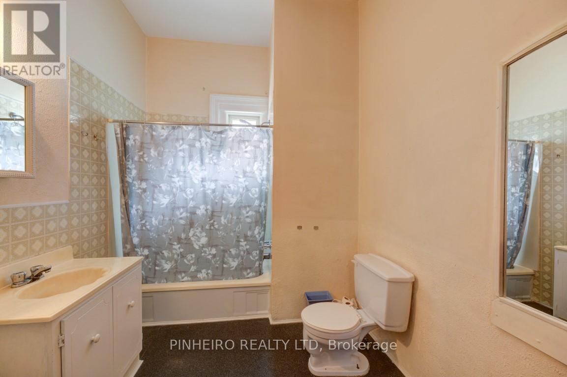 Photo 8 of 161 Dreaney Avenue, London East ON
