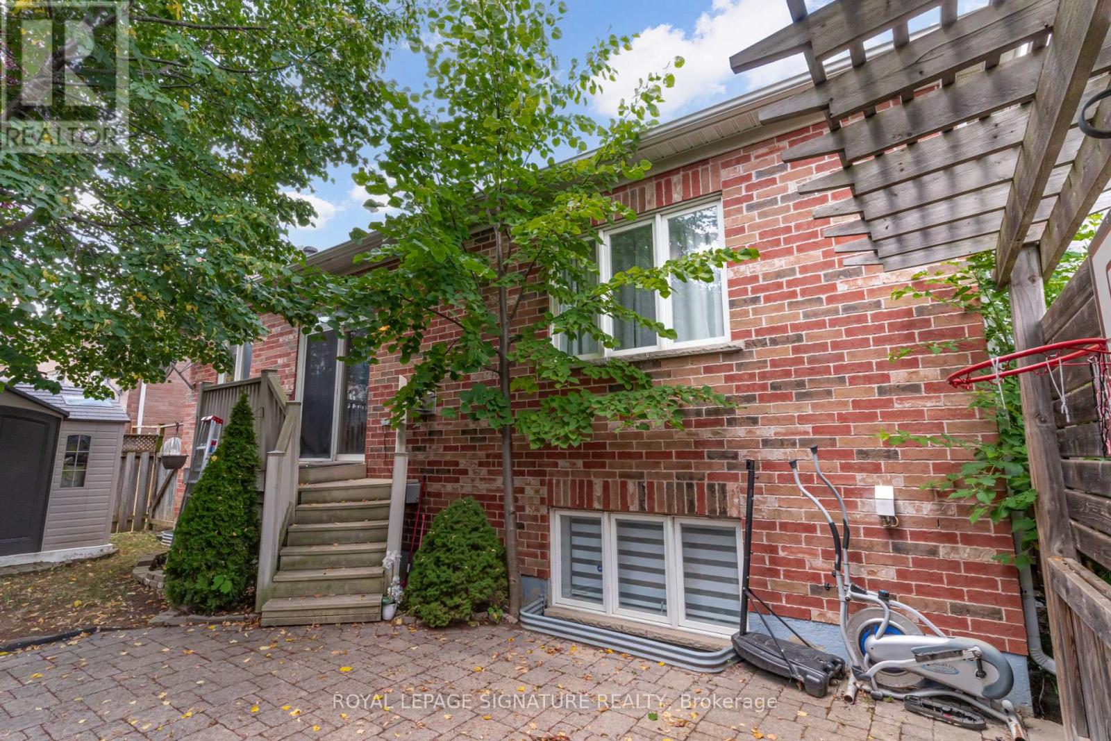 Photo 49 of 39 Treeline Boulevard, Brampton ON