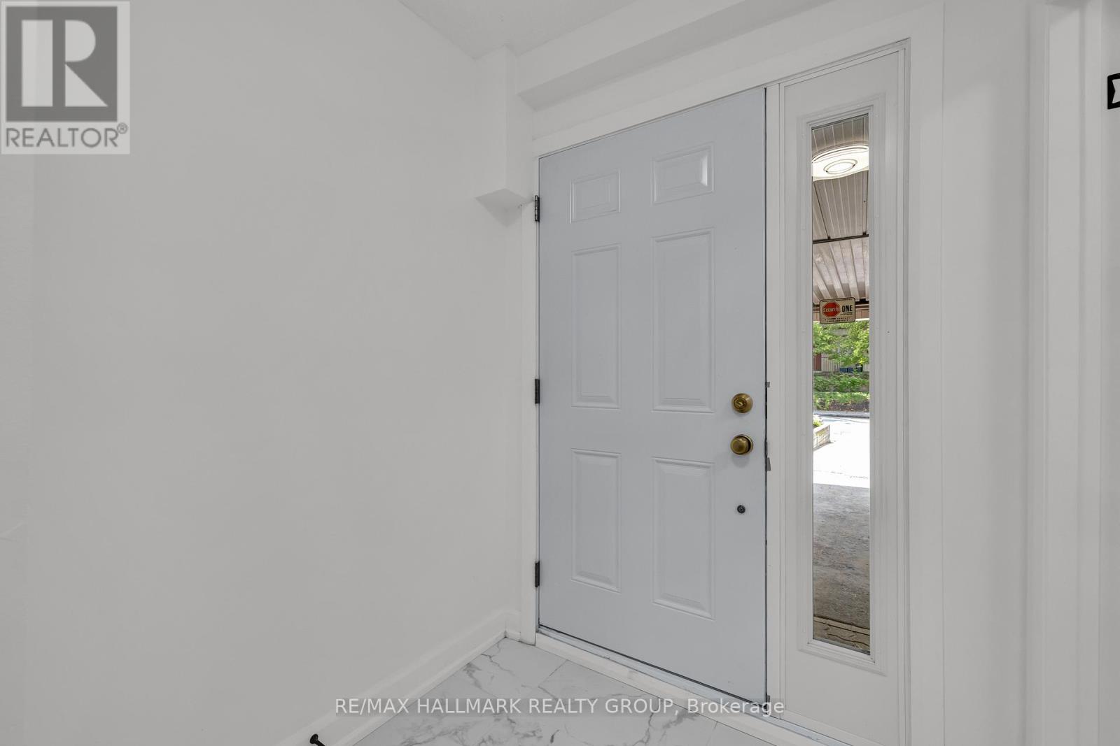 Photo 41 of 213 Booth Street, Ottawa ON