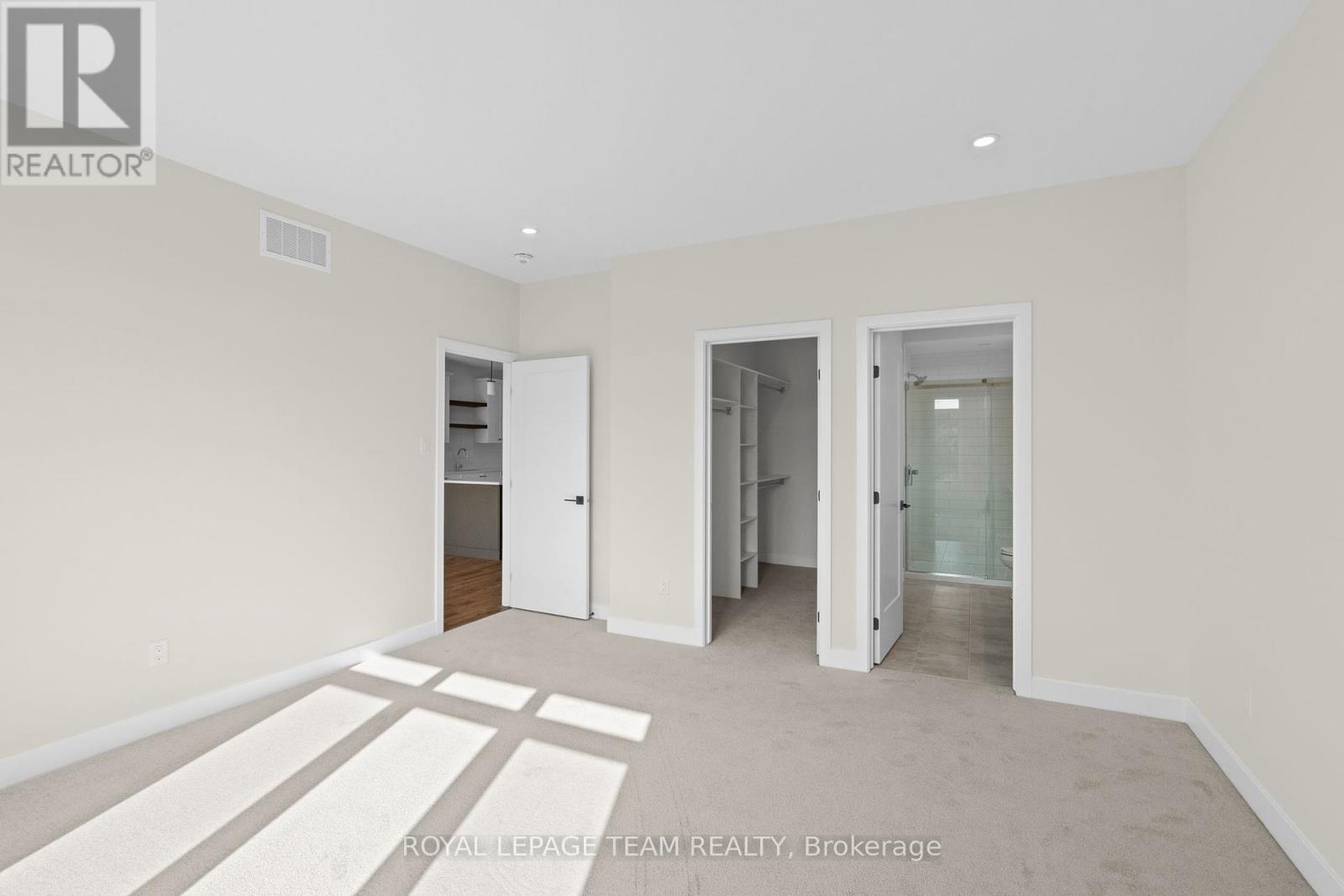 Photo 25 of 1076 Moore Street, Brockville ON