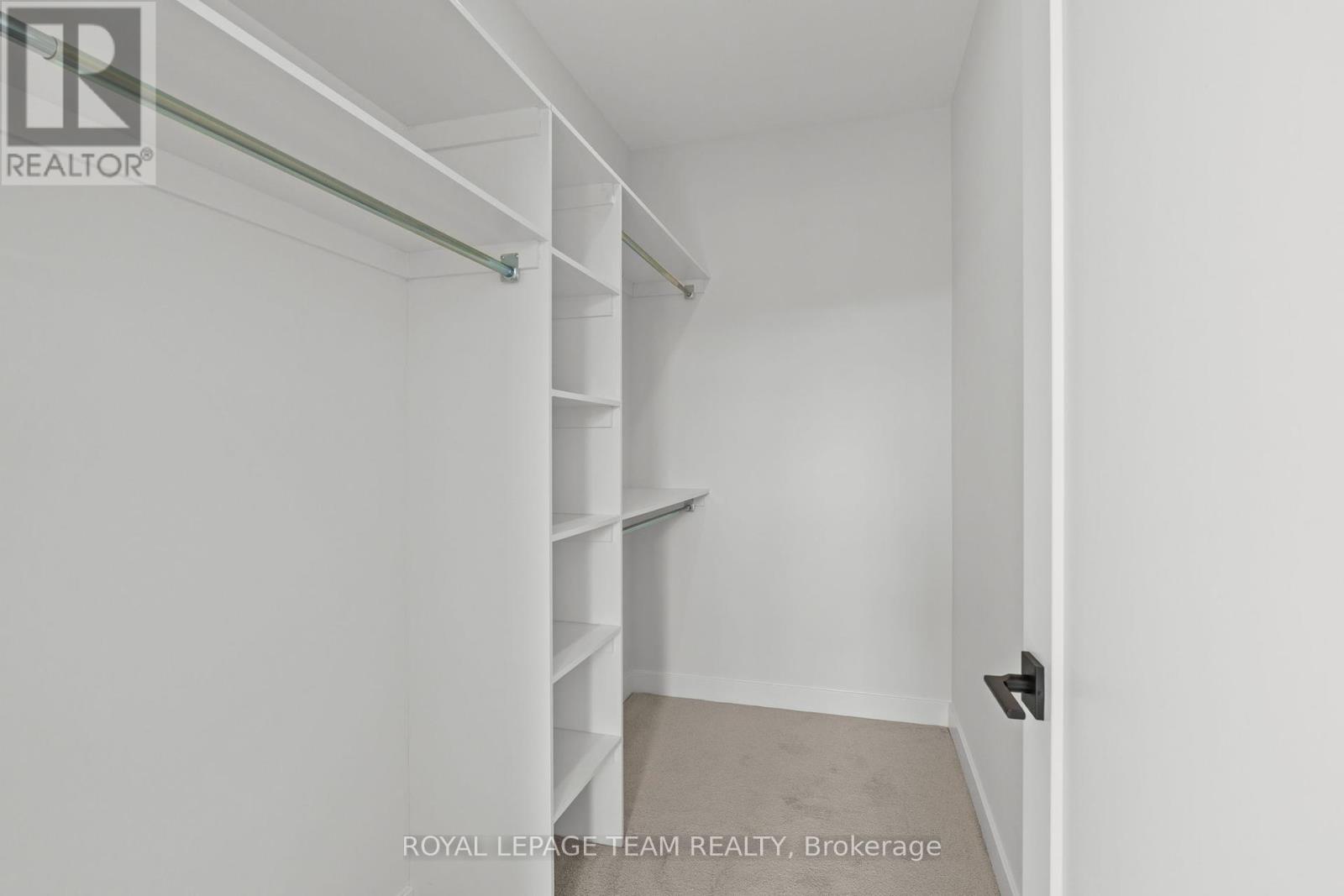 1076 MOORE STREET - 26