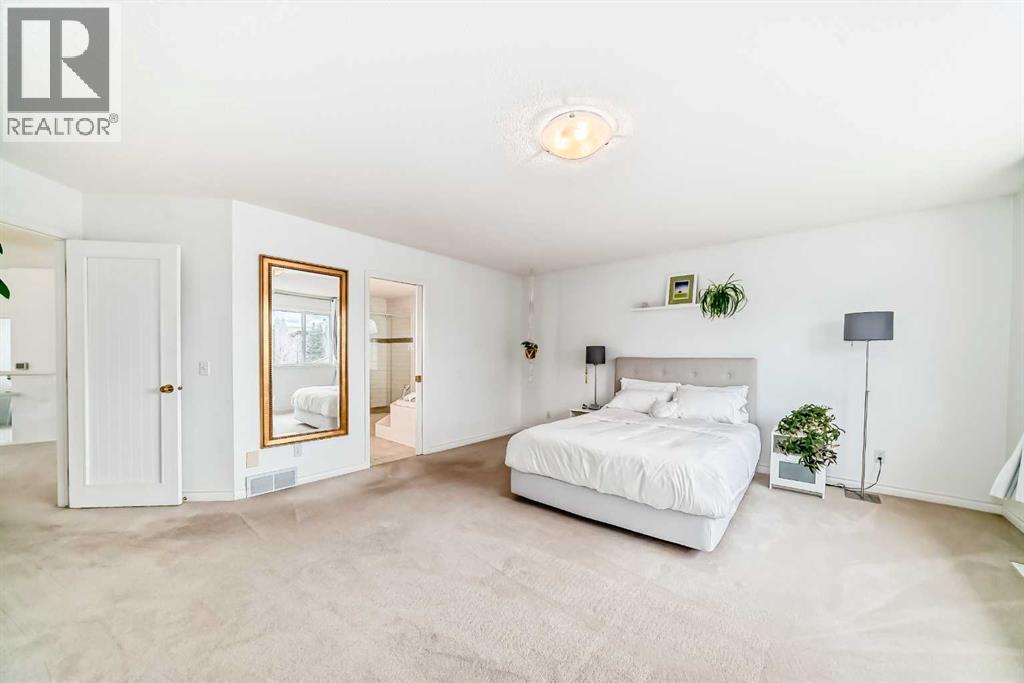 Single Family House for Sale in  Sierra Madre Court SW Signal Hill Calgary 