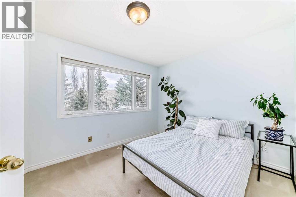 Single Family House for Sale in  Sierra Madre Court SW Signal Hill Calgary 