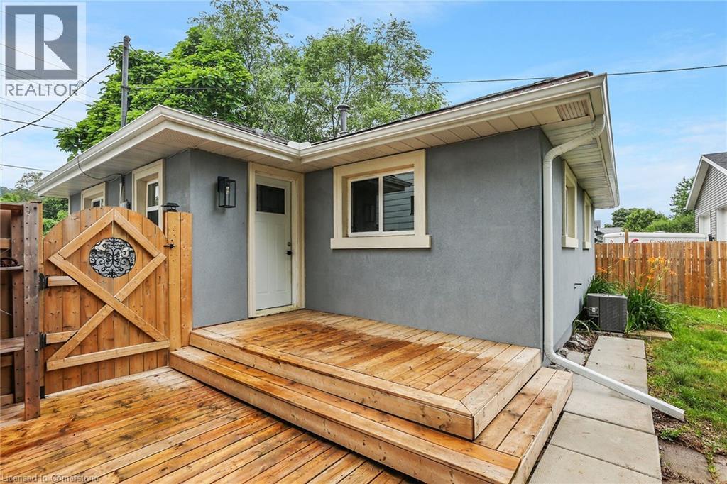 Photo 30 of 6 Lincoln Avenue, Grimsby ON