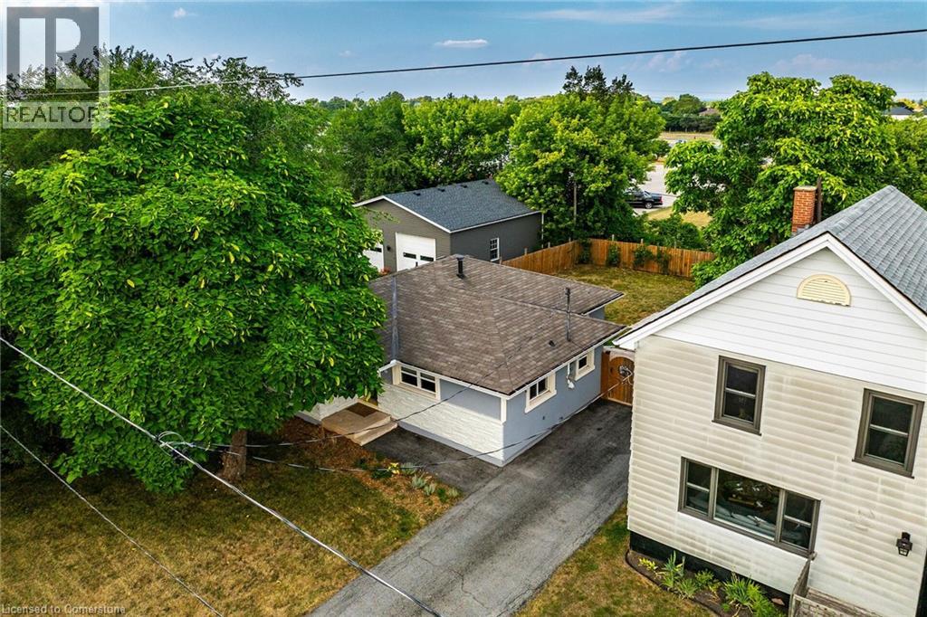 Photo 31 of 6 Lincoln Avenue, Grimsby ON