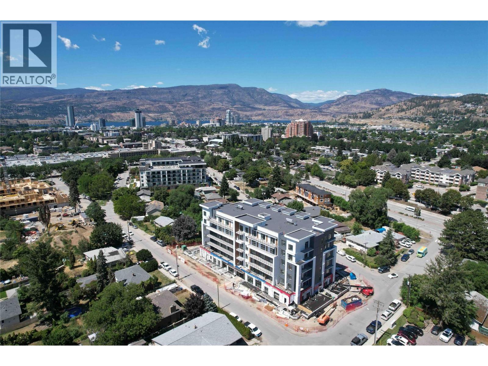 Photo 3 of 1380 Pridham Avenue Unit 418, Kelowna BC
