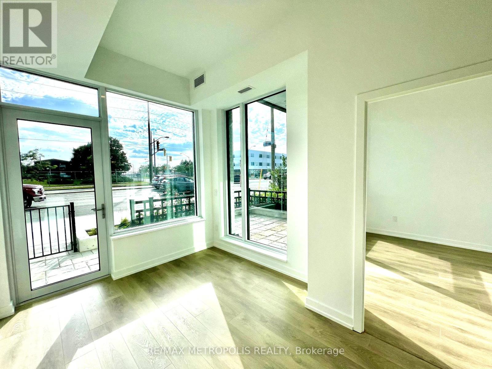 Photo 1 of 118 1100 Sheppard Avenue W, Toronto ON