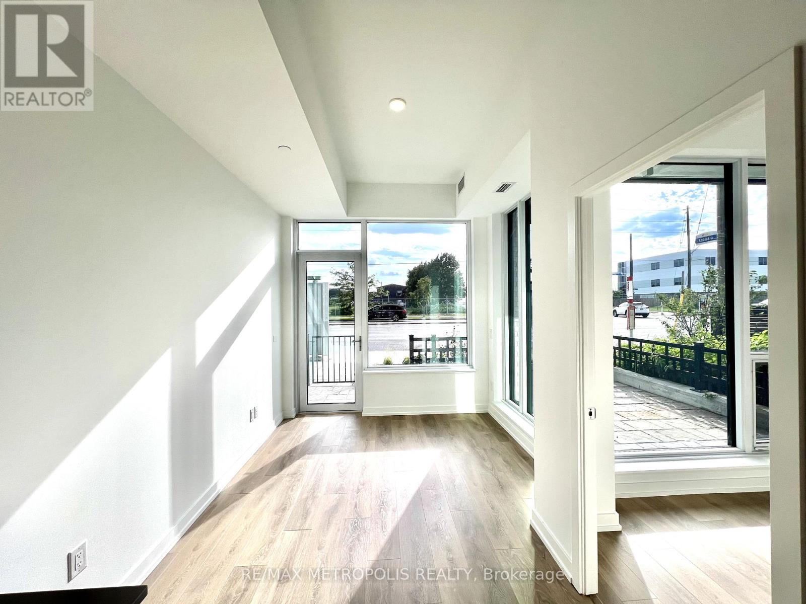 Photo 7 of 118 1100 Sheppard Avenue W, Toronto ON