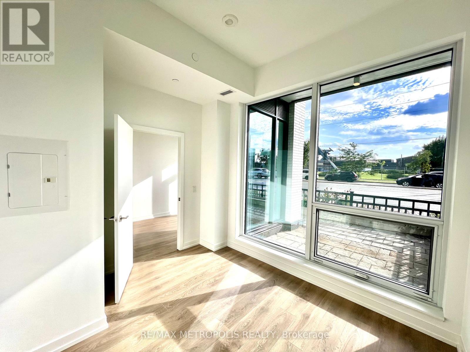 Photo 9 of 118 1100 Sheppard Avenue W, Toronto ON
