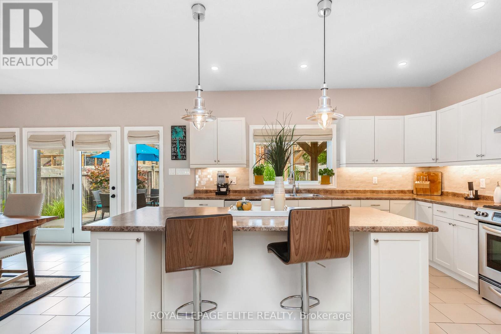 Photo 15 of 49 Preston Drive, Orangeville ON