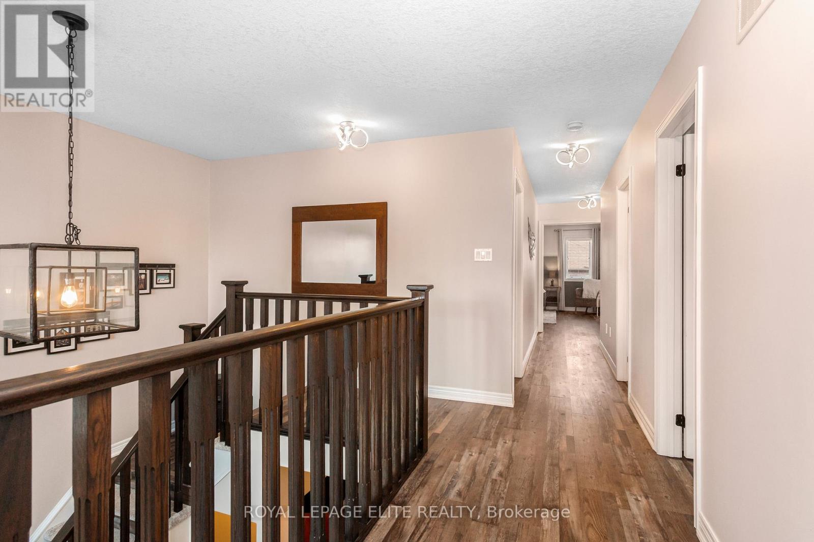 Photo 23 of 49 Preston Drive, Orangeville ON