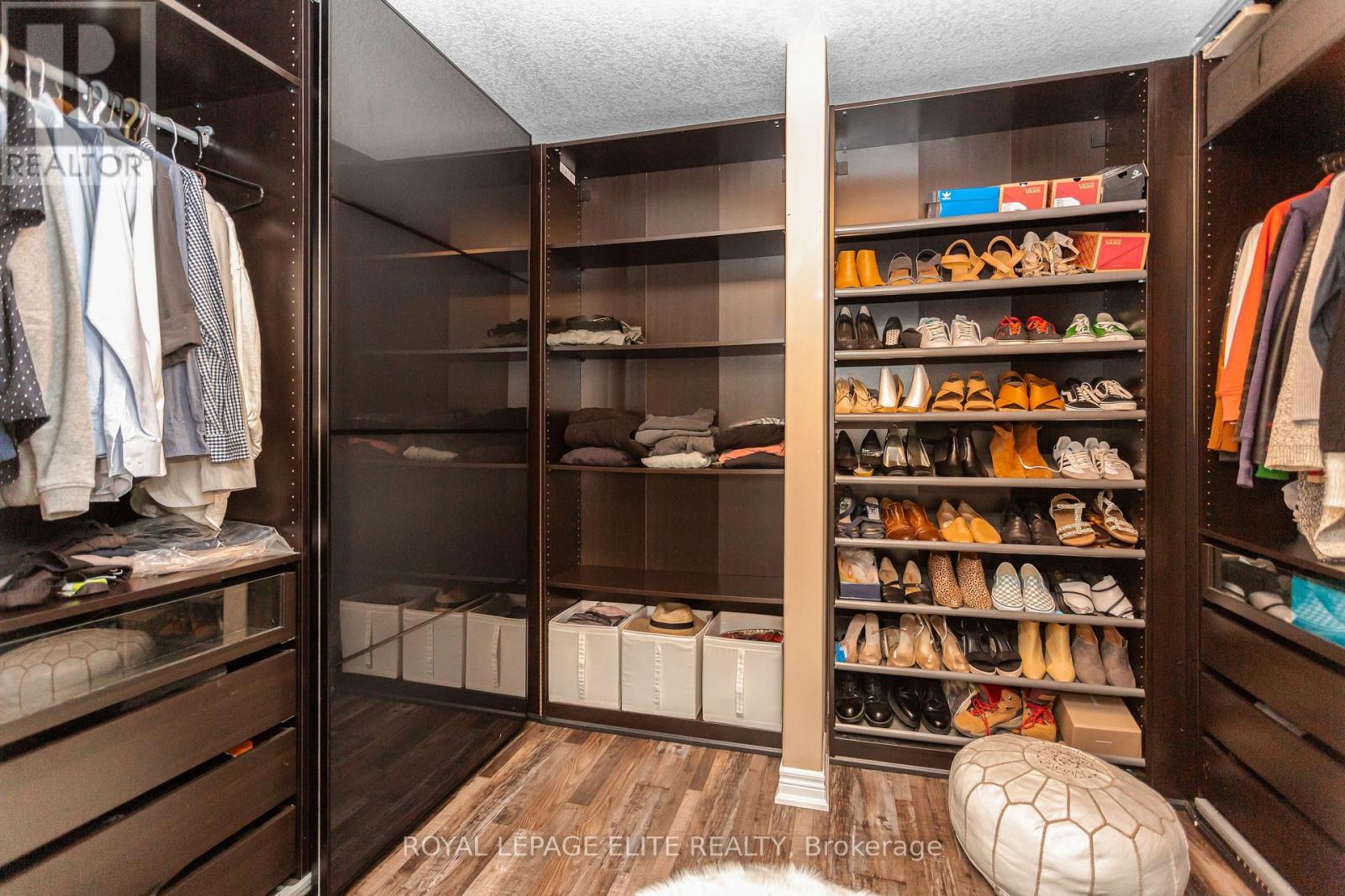 Photo 28 of 49 Preston Drive, Orangeville ON