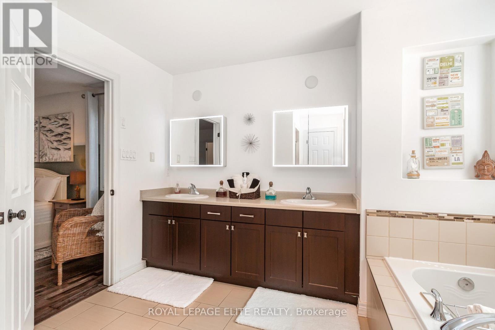 Photo 31 of 49 Preston Drive, Orangeville ON